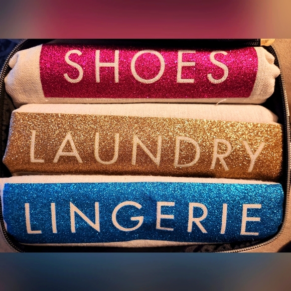 Travel Bag Accessories includes 3 canvas bags for shoes, lingerie & laundry - Picture 3 of 5